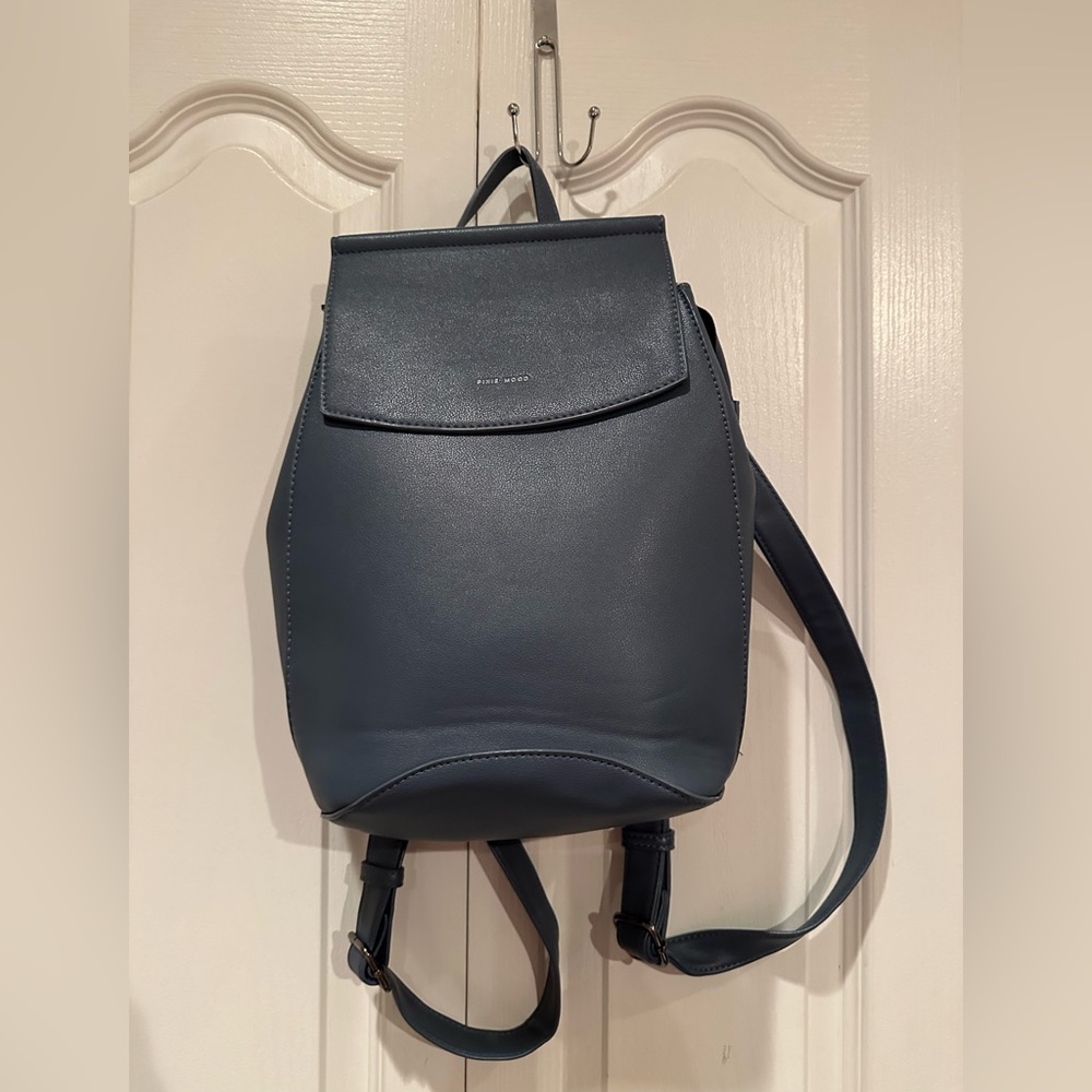 EUC pixie mood vegan leather convertible backpack